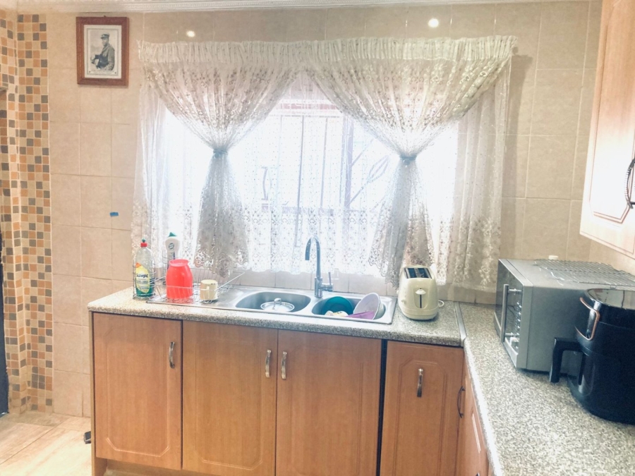 3 Bedroom Property for Sale in Mabopane Unit M North West